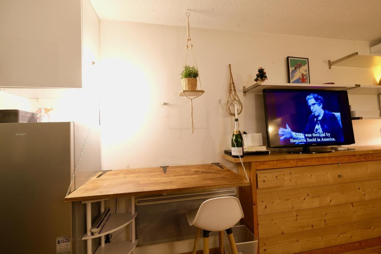 Cozy Chamonix Ski Studio With Mountain Views エクステリア 写真