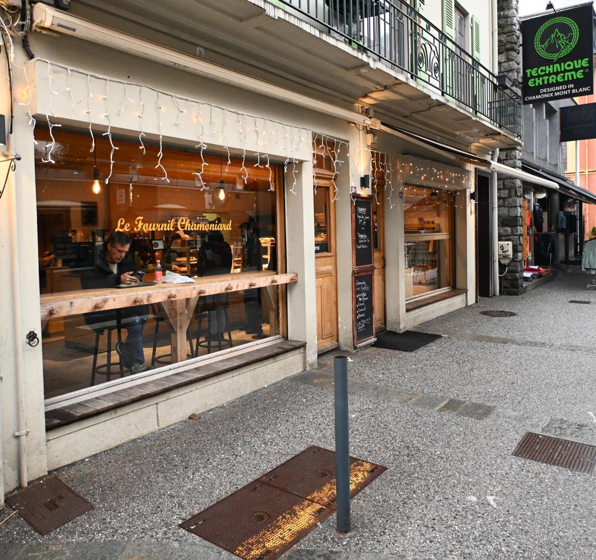 Cozy Chamonix Ski Studio With Mountain Views エクステリア 写真